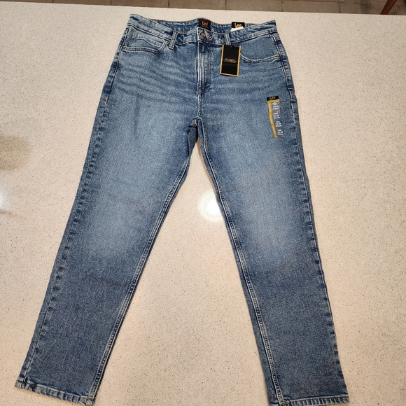 Lee Denim - Women's Lee Legendary Mid-Rise Mom Jeans 14 Medium 90s Taper Retro Nwt